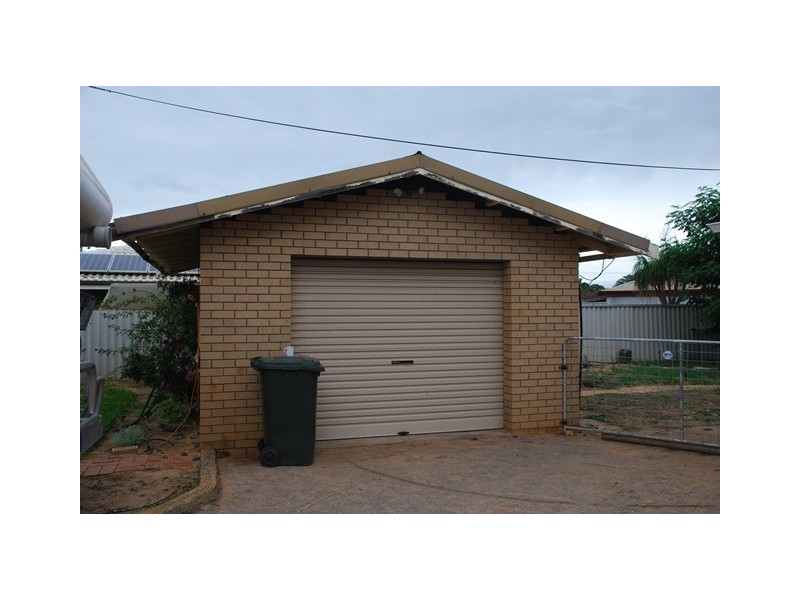 8 Bourdman Place, Spalding WA 6530