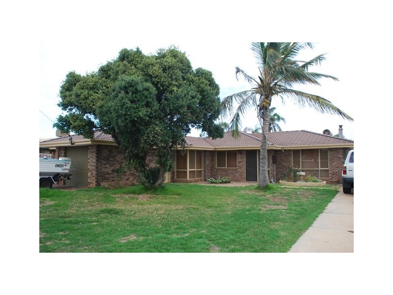 74 McAleer Drive, Mahomets Flats WA 6530