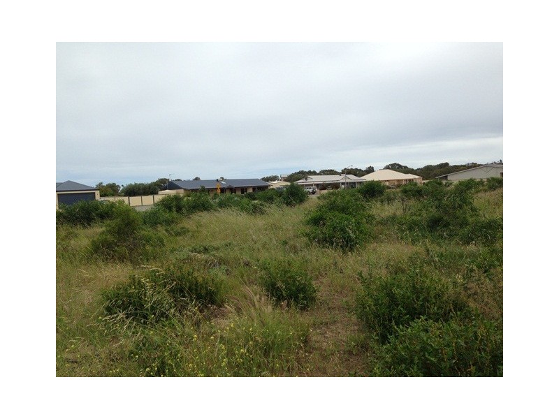 11 Cardwell Gardens, Dongara WA 6525