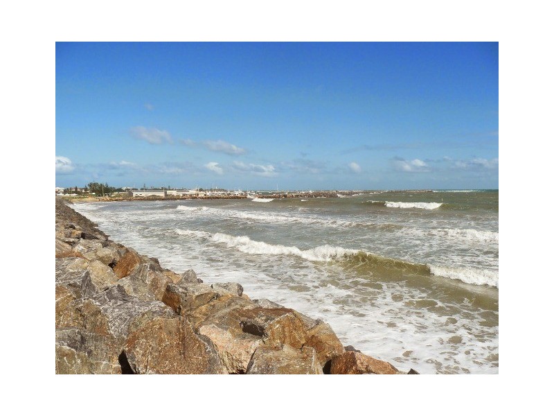 11 Cardwell Gardens, Dongara WA 6525