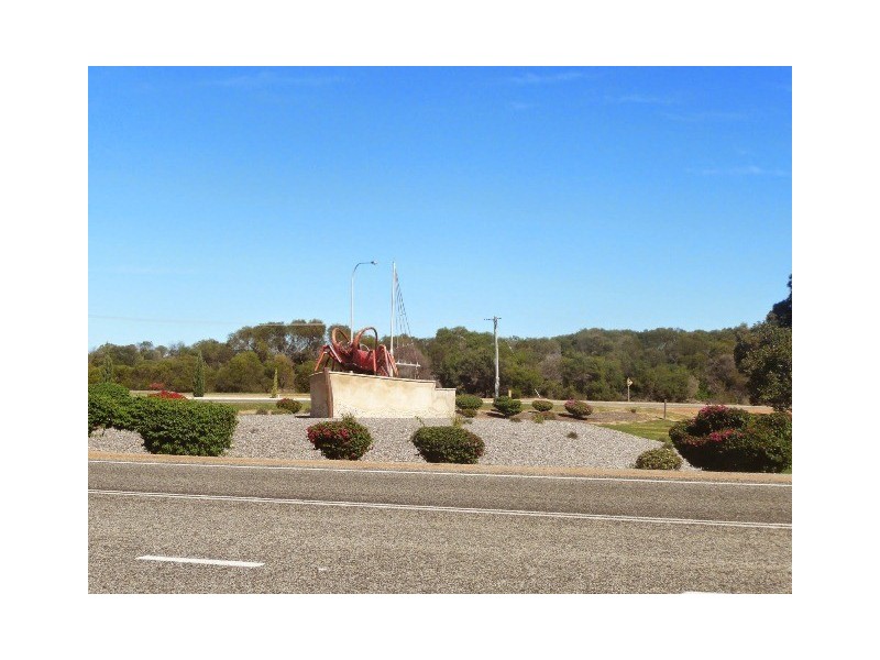 11 Cardwell Gardens, Dongara WA 6525