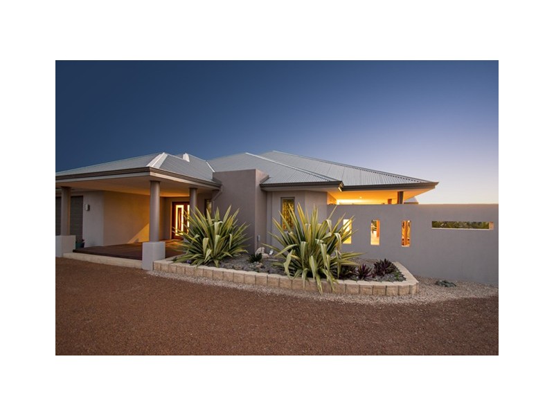 71 Redcliffe Concourse, White Peak WA 6532
