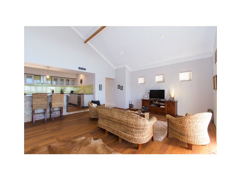 71 Redcliffe Concourse, White Peak WA 6532