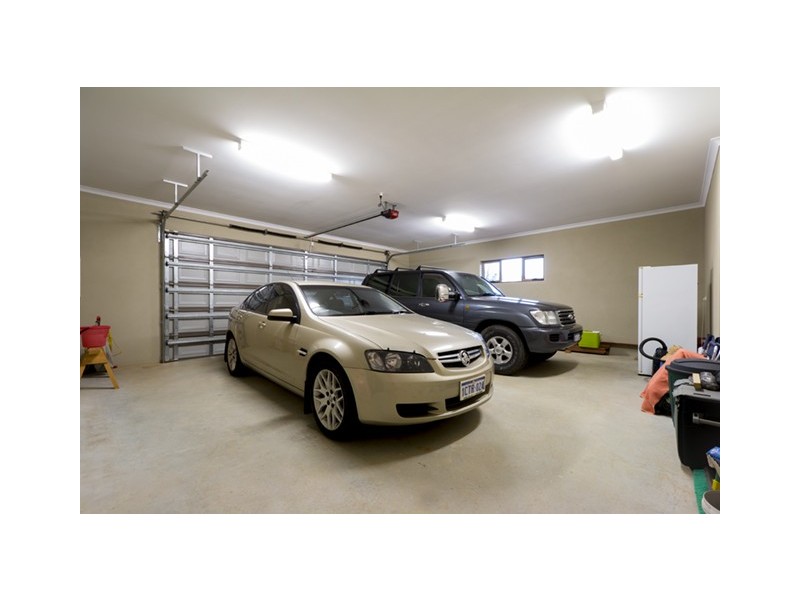 71 Redcliffe Concourse, White Peak WA 6532