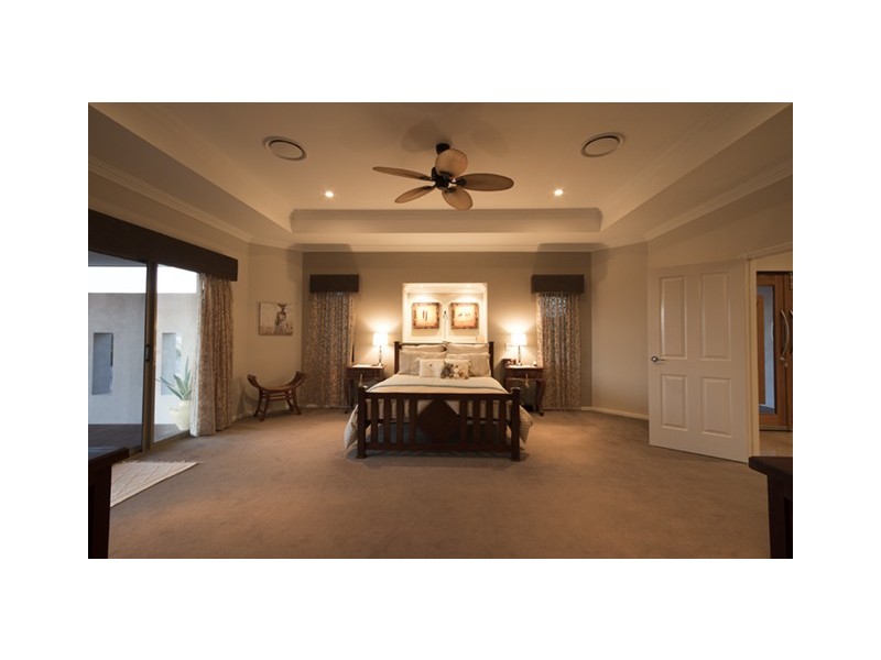 71 Redcliffe Concourse, White Peak WA 6532