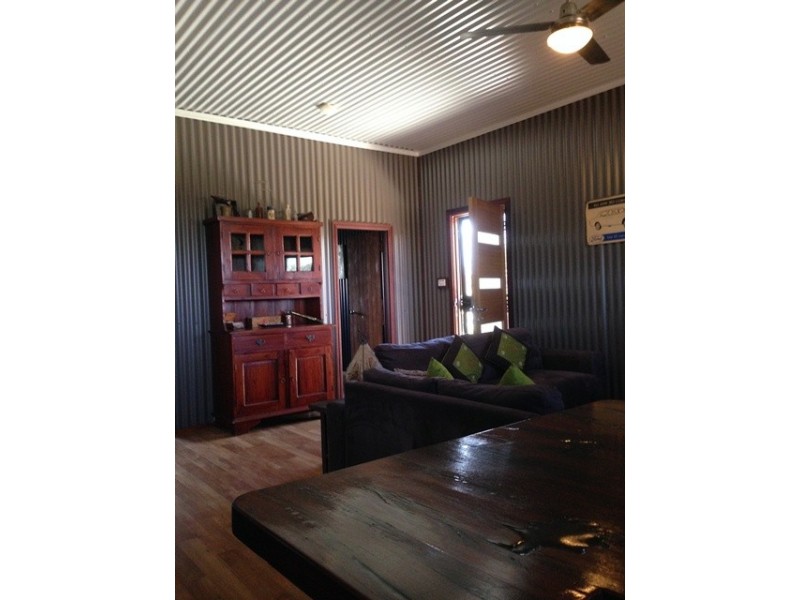 5 McNaboe Court, Port Denison WA 6525