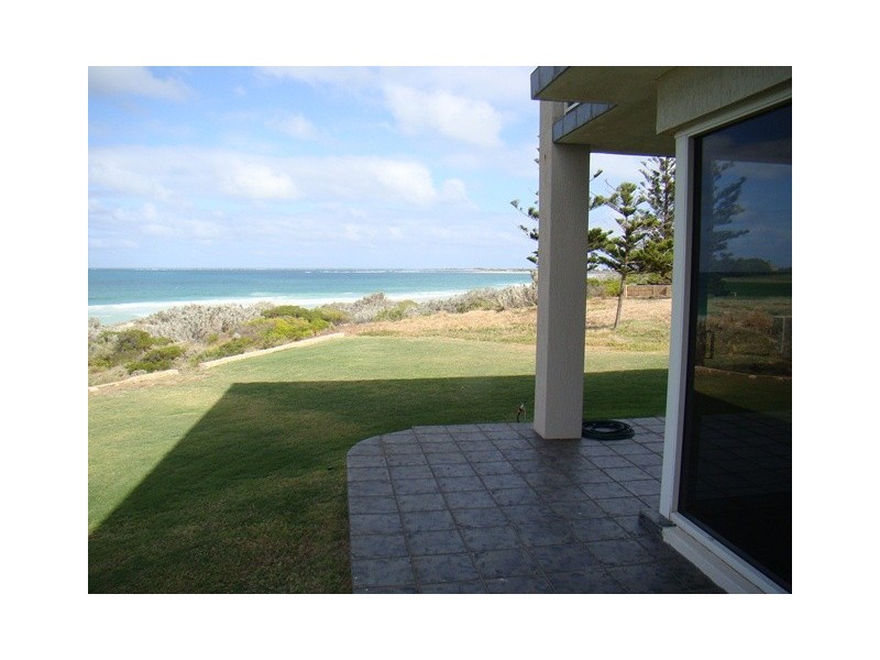 9 Eastcott Way, Tarcoola Beach WA 6530