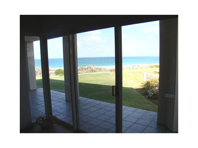 9 Eastcott Way, Tarcoola Beach WA 6530