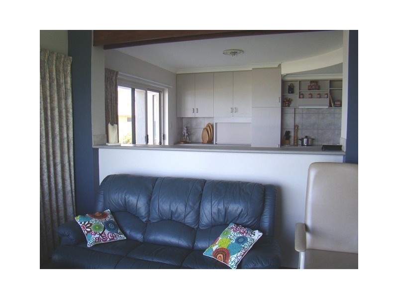 9 Eastcott Way, Tarcoola Beach WA 6530