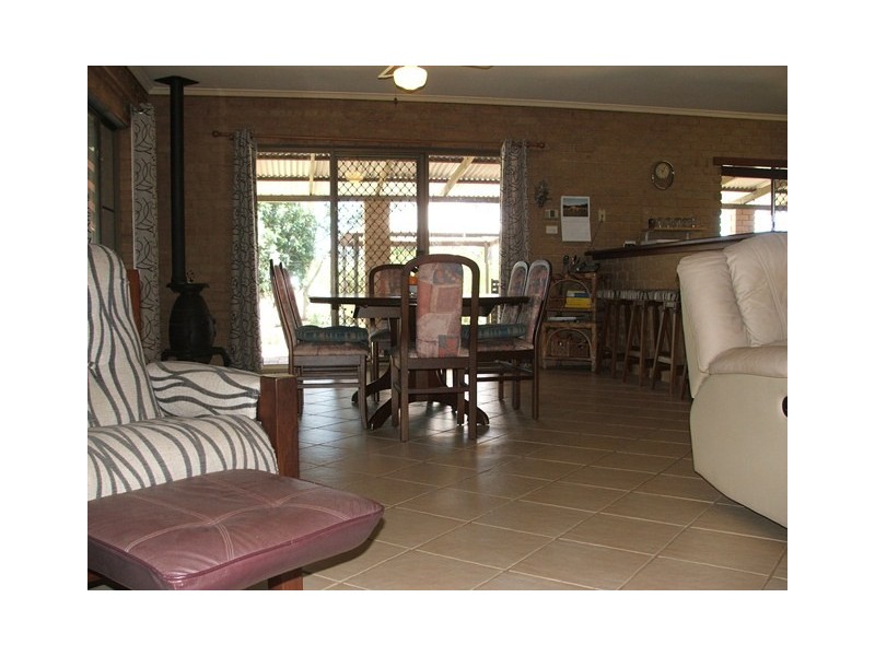 19 Adelaide Street, Waggrakine WA 6530