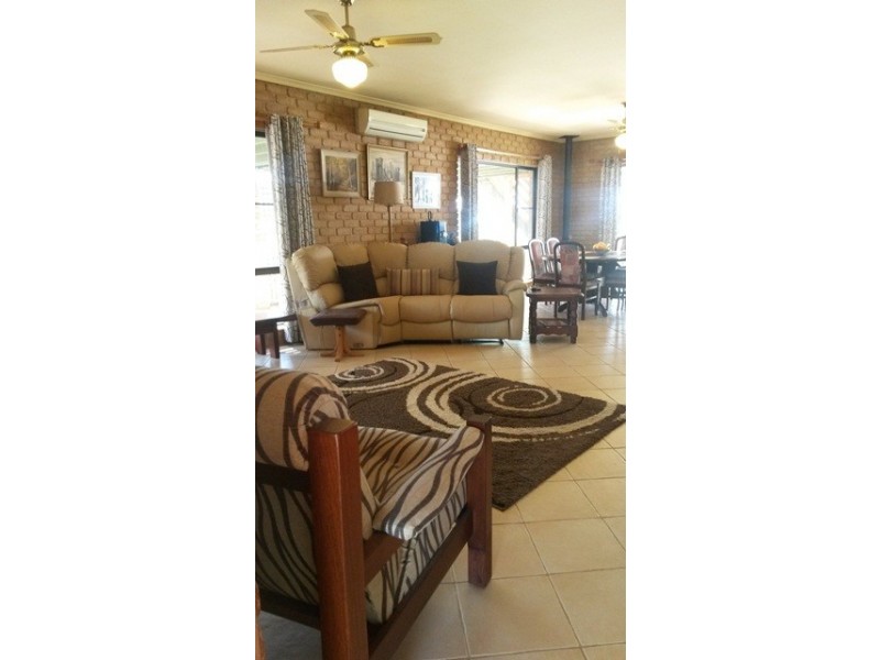 19 Adelaide Street, Waggrakine WA 6530