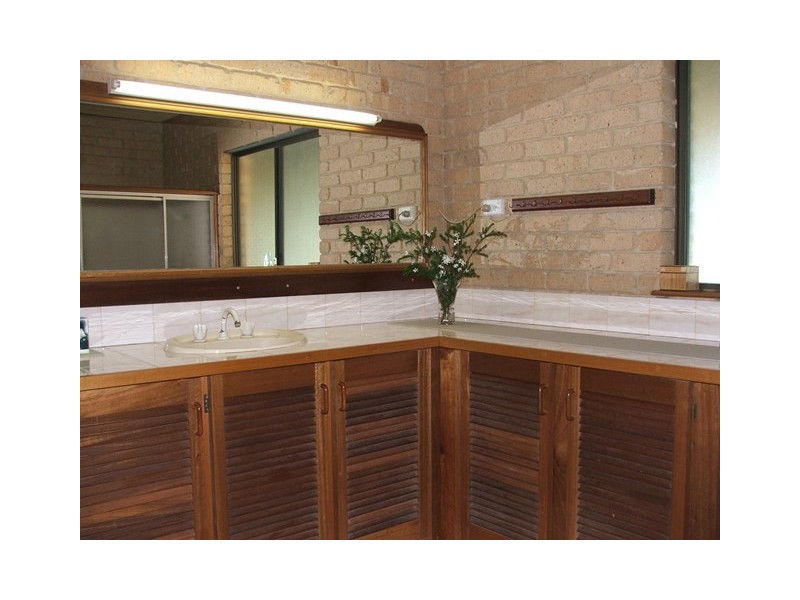 19 Adelaide Street, Waggrakine WA 6530