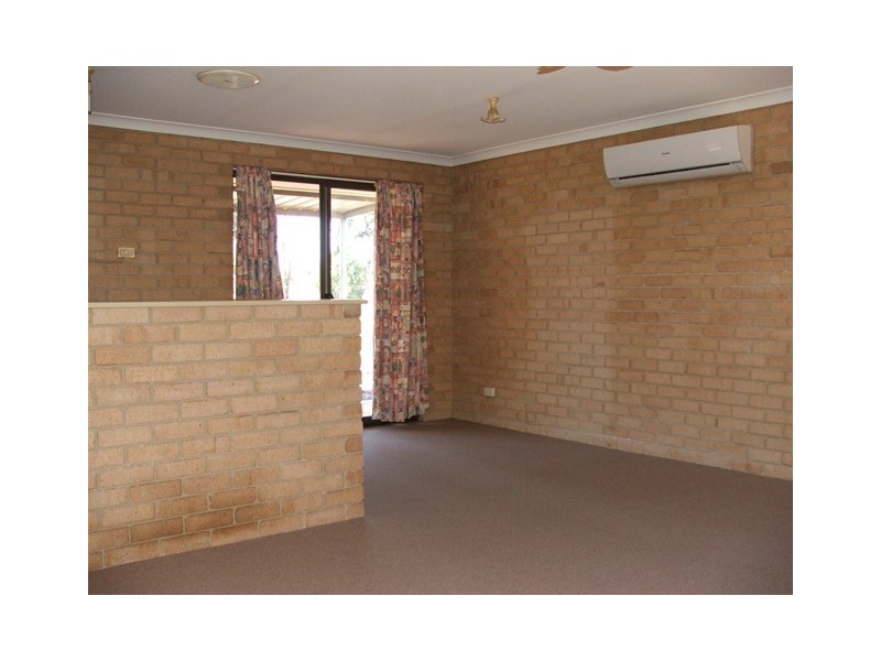 19 Adelaide Street, Waggrakine WA 6530