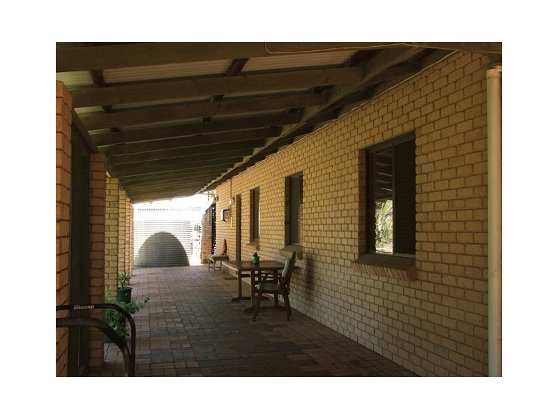 19 Adelaide Street, Waggrakine WA 6530