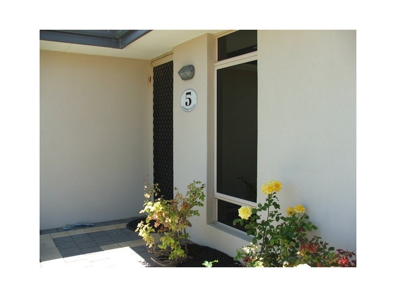 5 Somerset Place, Cape Burney WA 6532