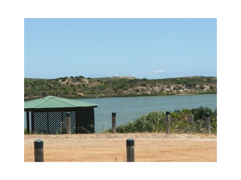 5 Somerset Place, Cape Burney WA 6532