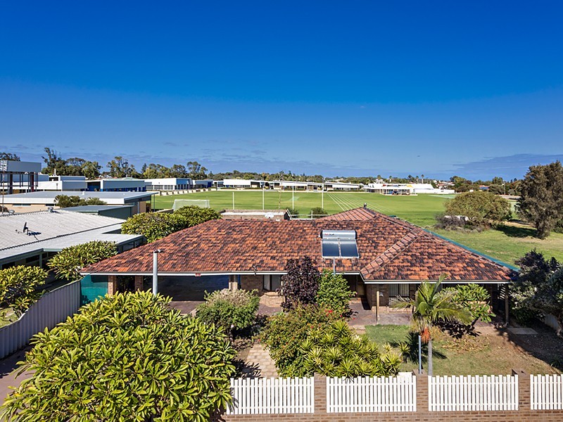 27 Clementina Road, Dongara WA 6525