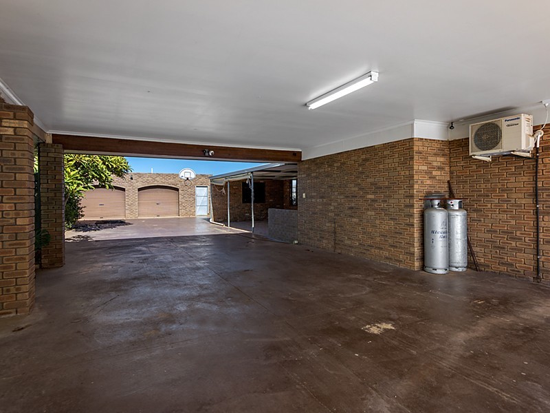 27 Clementina Road, Dongara WA 6525
