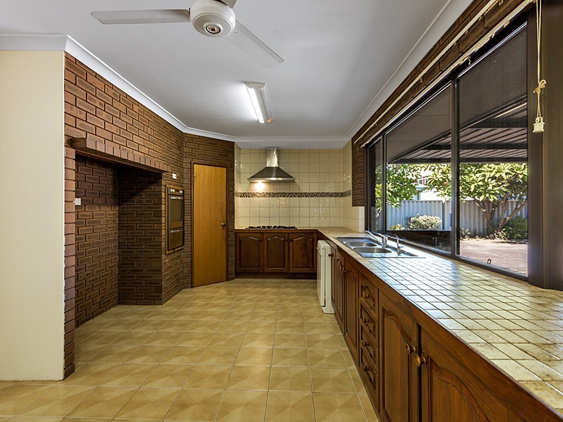 27 Clementina Road, Dongara WA 6525