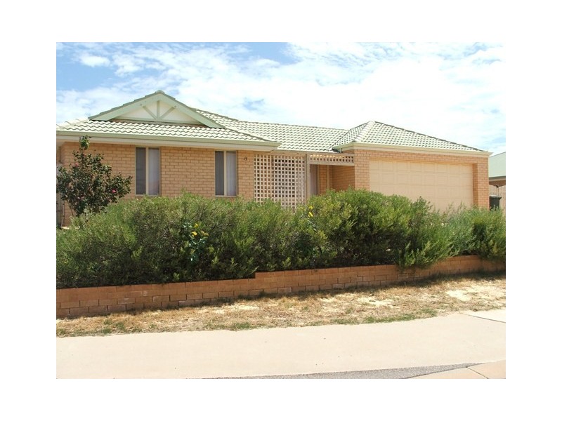 13 Hillview Drive, Drummond Cove WA 6532