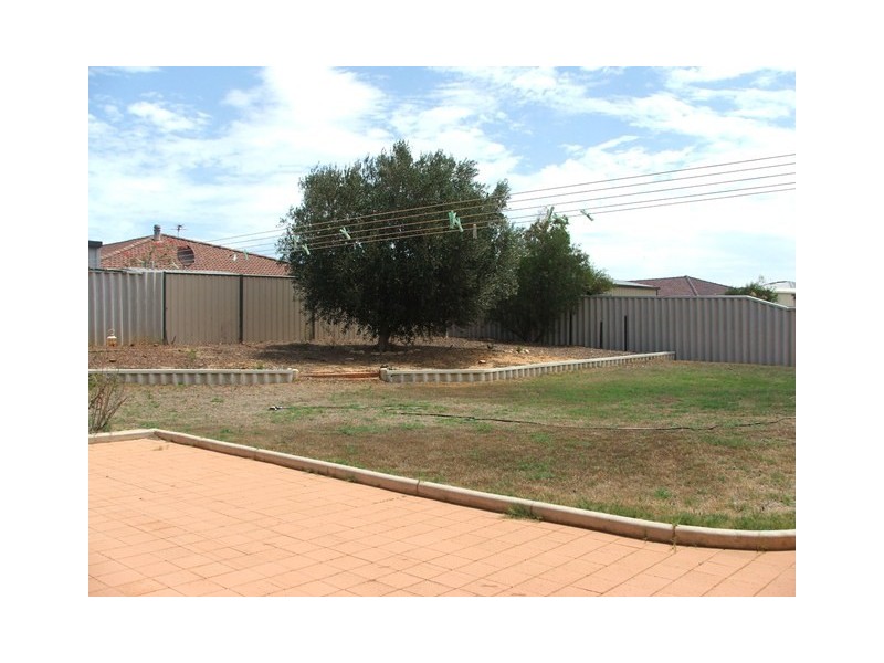 13 Hillview Drive, Drummond Cove WA 6532