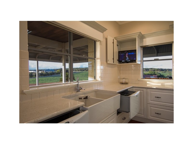 40 McCONKEY ROAD, Greenough WA 6532