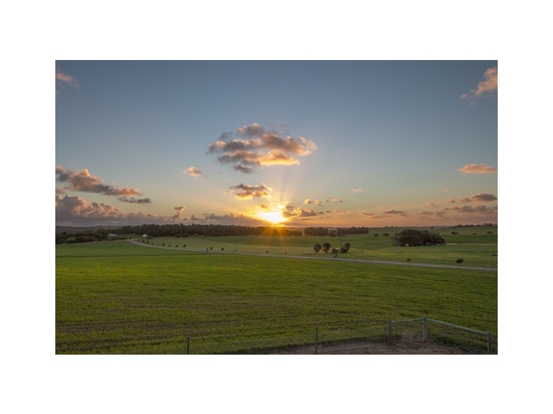 40 McCONKEY ROAD, Greenough WA 6532