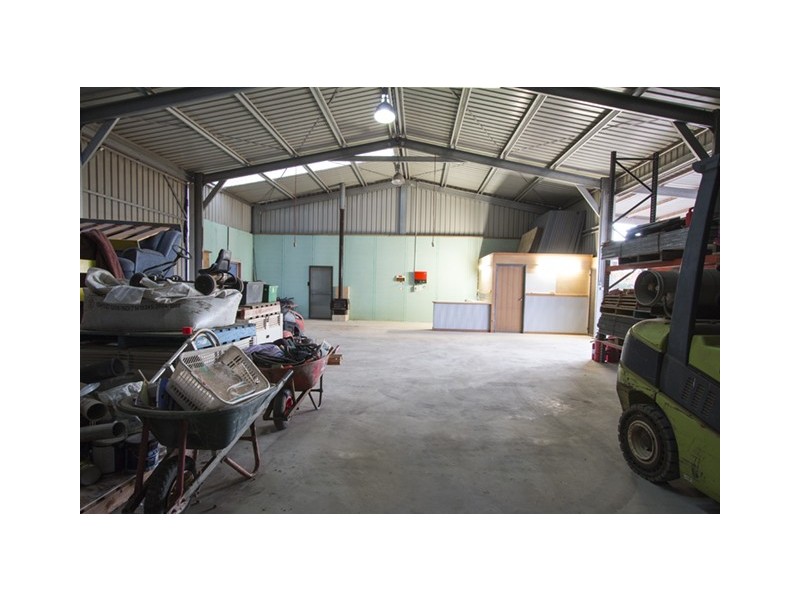 40 McCONKEY ROAD, Greenough WA 6532