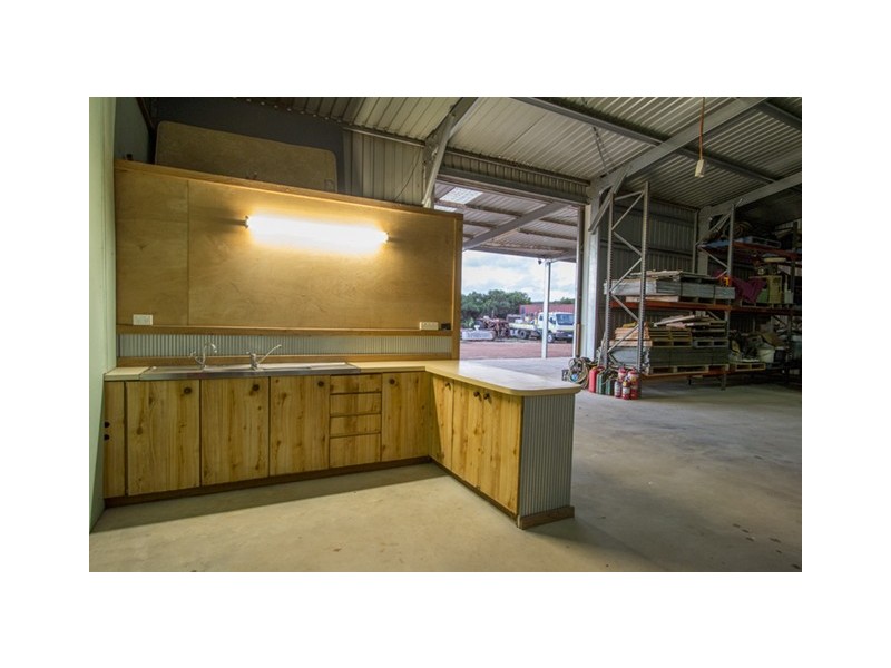 40 McCONKEY ROAD, Greenough WA 6532