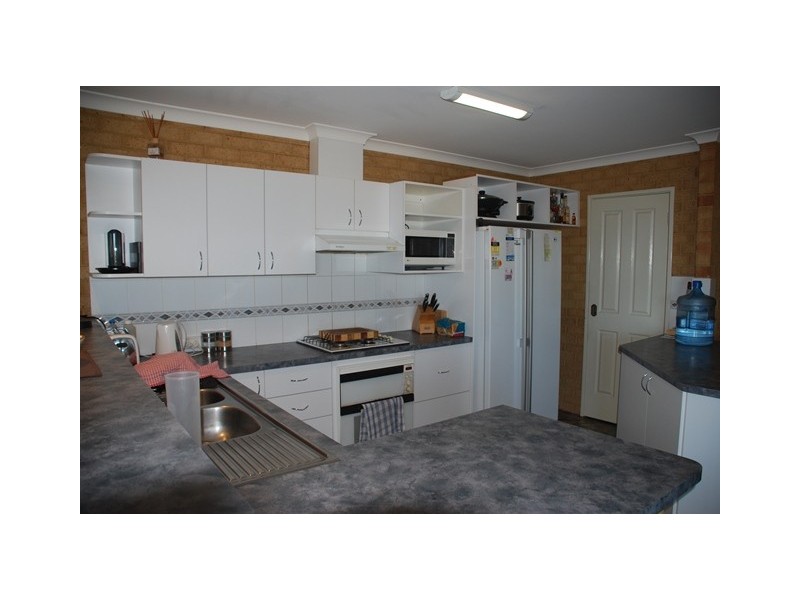 3 Seahaven View, Drummond Cove WA 6532