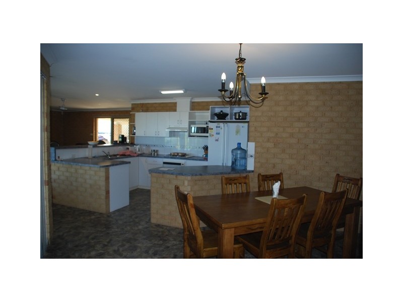 3 Seahaven View, Drummond Cove WA 6532