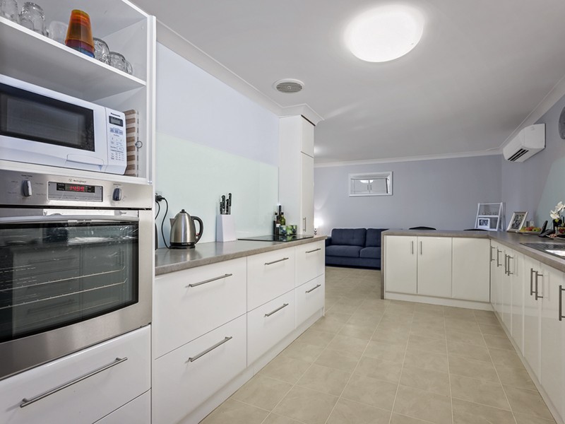 26 Fuller Street, Bluff Point WA 6530