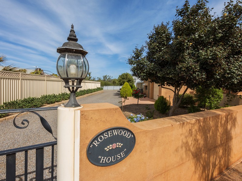 5 Eastough Street, Nanson WA 6532