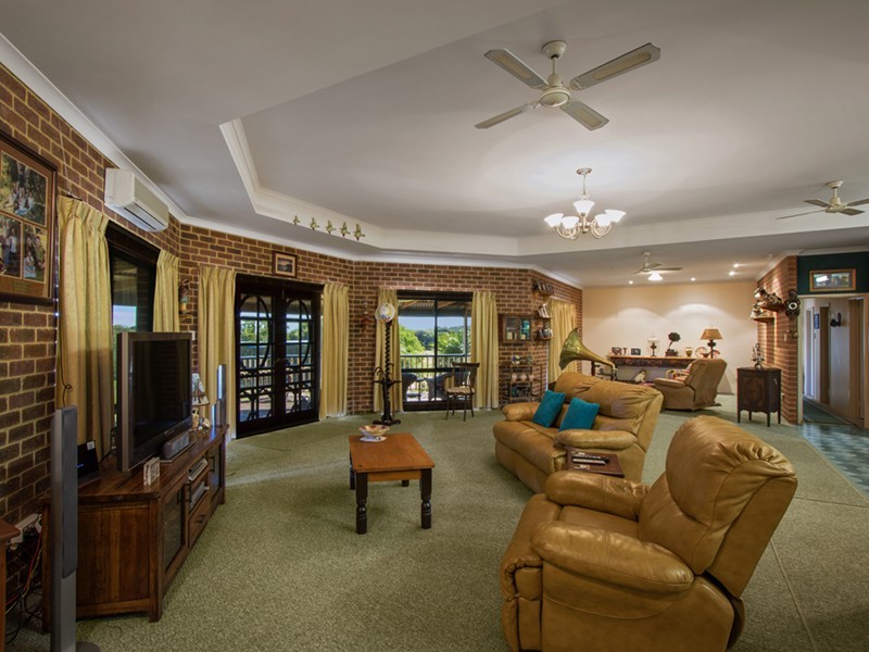 4 Meadowcroft Street, Rudds Gully WA 6532