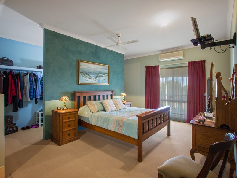 4 Meadowcroft Street, Rudds Gully WA 6532