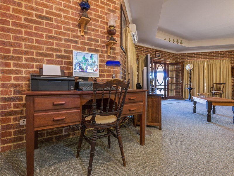 4 Meadowcroft Street, Rudds Gully WA 6532