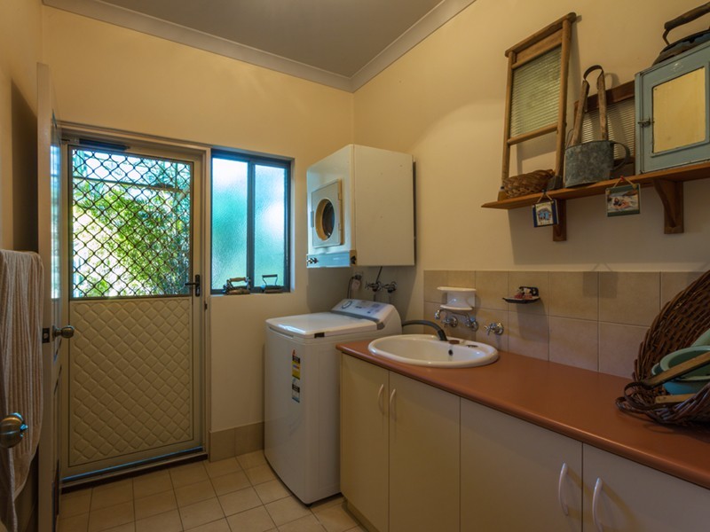 4 Meadowcroft Street, Rudds Gully WA 6532