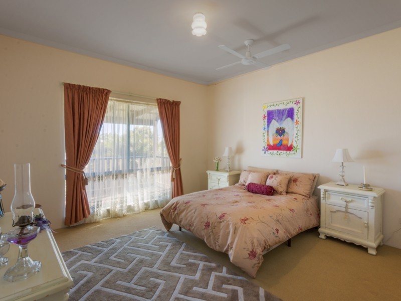 4 Meadowcroft Street, Rudds Gully WA 6532