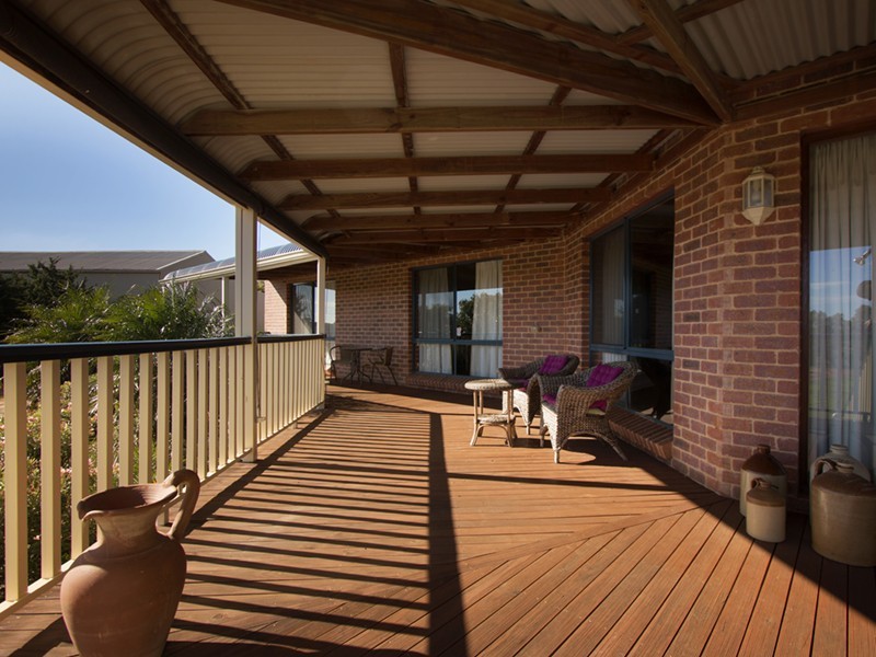 4 Meadowcroft Street, Rudds Gully WA 6532