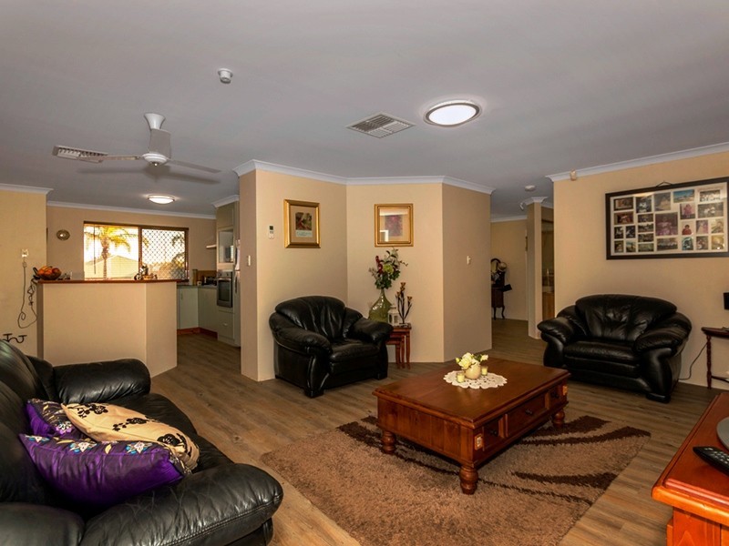 47 Seaview Bvd, Wandina WA 6530