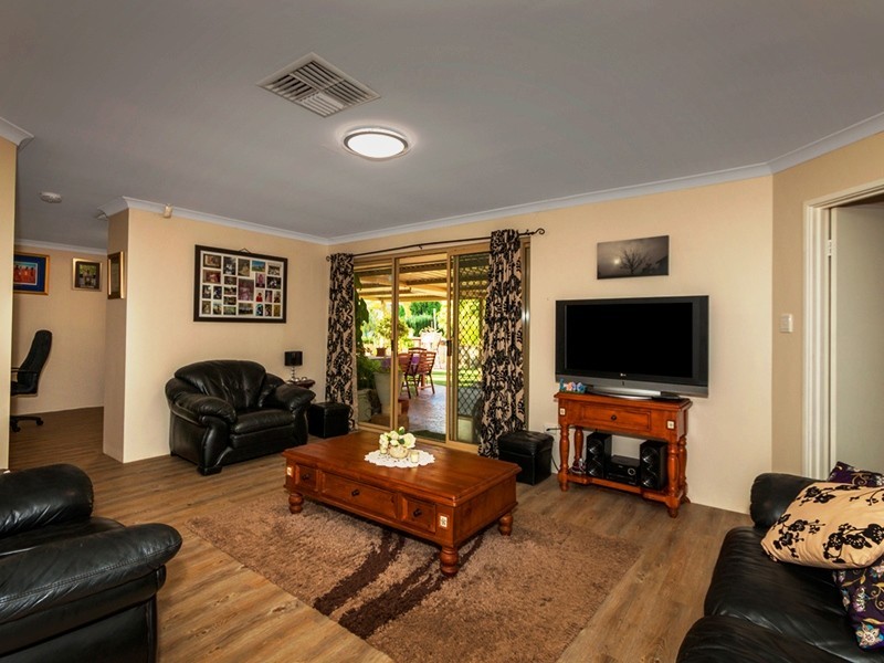 47 Seaview Bvd, Wandina WA 6530