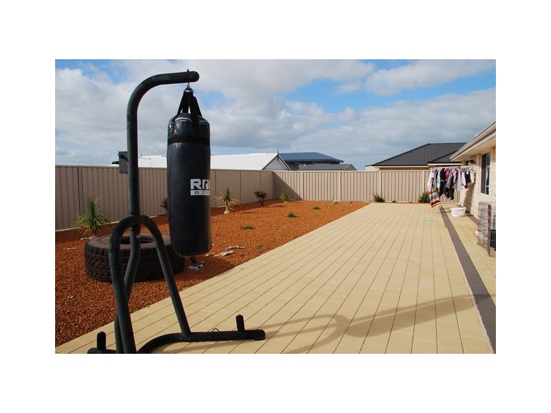 21 Piave Street, Wandina WA 6530