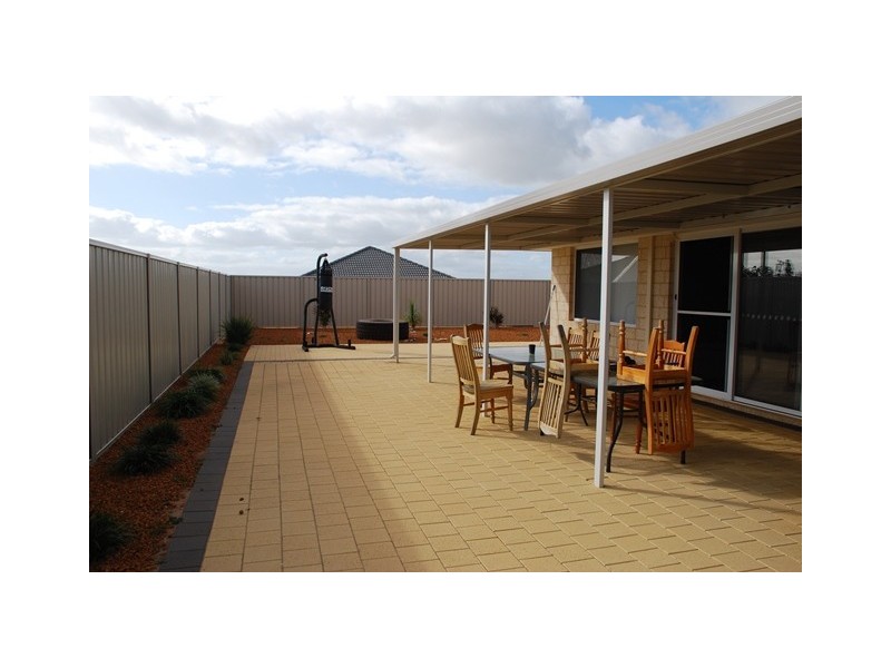 21 Piave Street, Wandina WA 6530