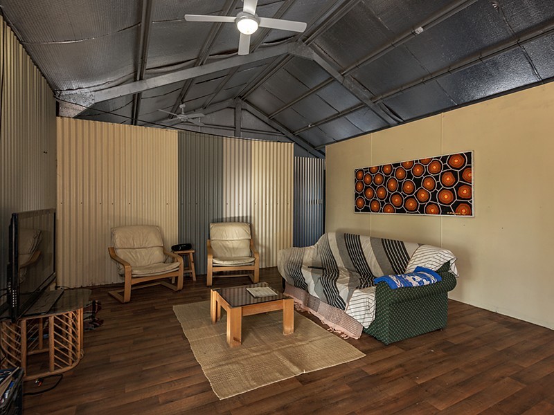 396 Giles Road, Moonyoonooka WA 6532