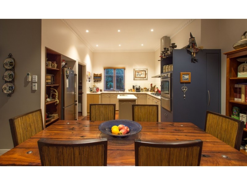 4 Grant Street, Beachlands WA 6530