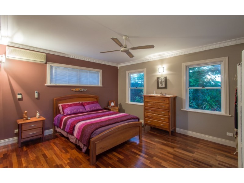 4 Grant Street, Beachlands WA 6530