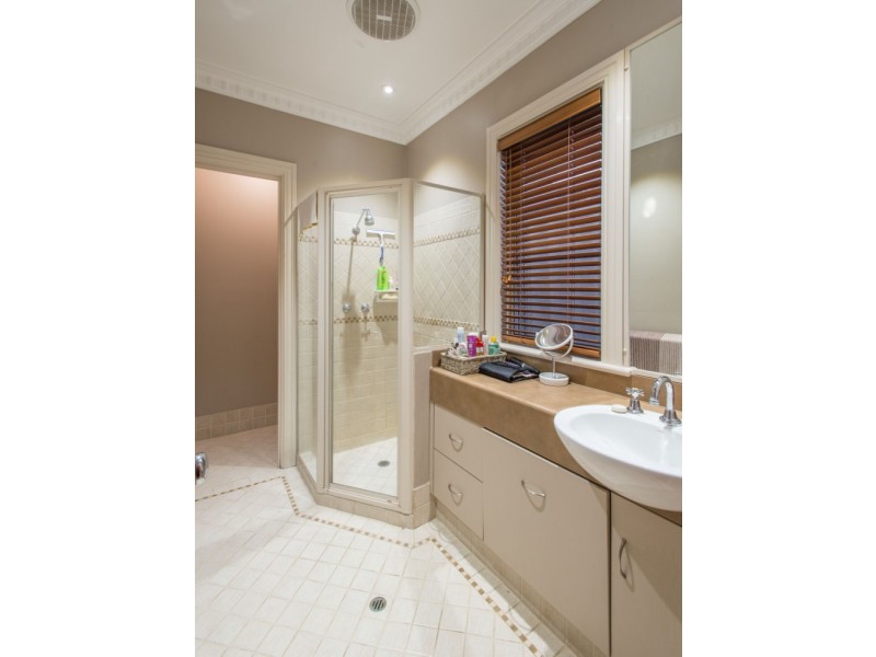 4 Grant Street, Beachlands WA 6530