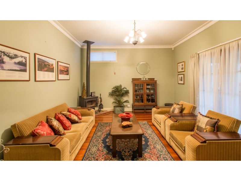 4 Grant Street, Beachlands WA 6530