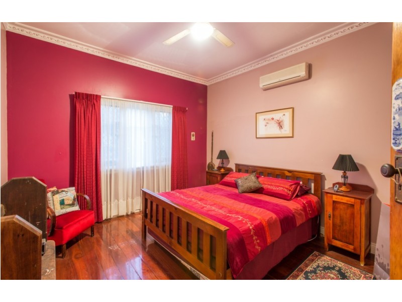 4 Grant Street, Beachlands WA 6530