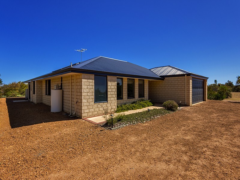 6521 Nangetty-Walkaway Road, Walkaway WA 6528